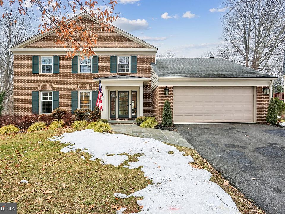 1st image of 5 Trail House Ct