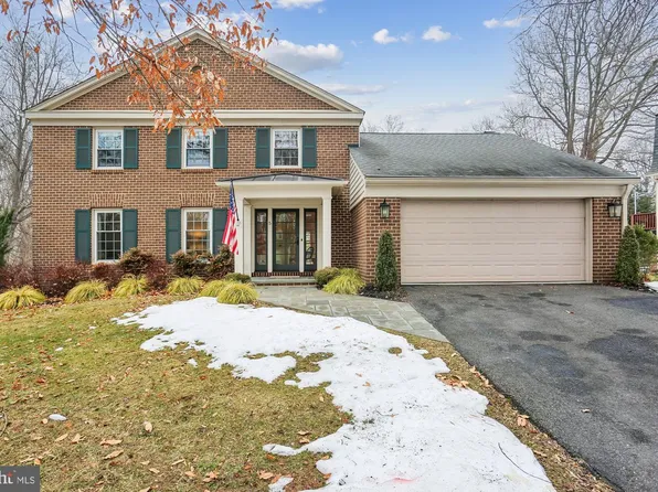 5 Trail House Ct, Rockville, MD 20850