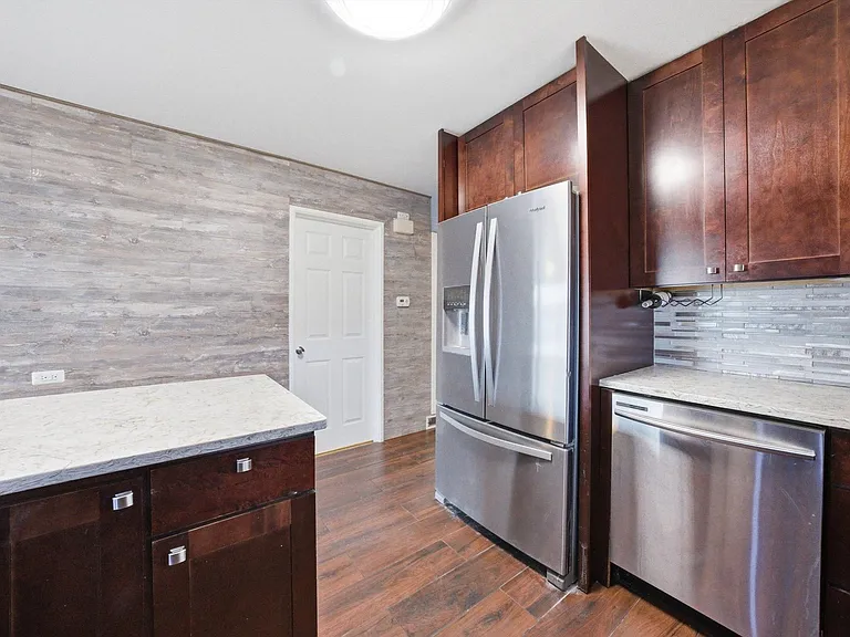 4605 S Laramie Ave — Photo 15