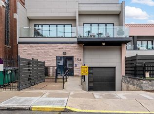 154 S 15th St #214, Pittsburgh, PA 15203