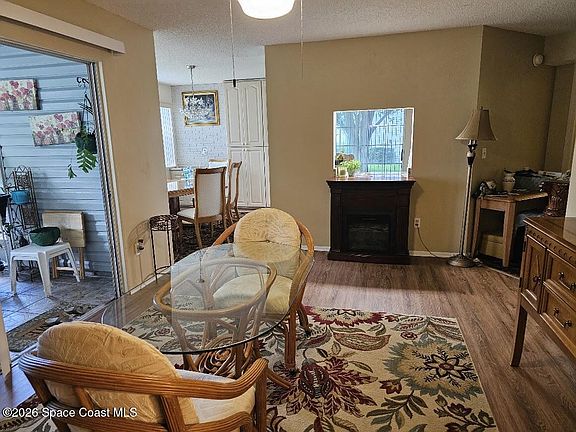 5th image of 4880 Lake Waterford Way W APT 3-220