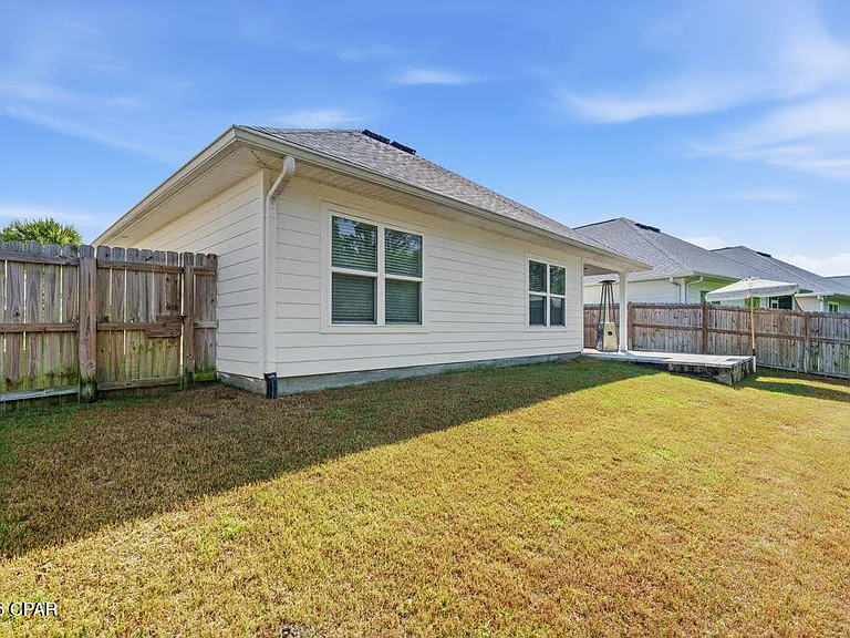 350 Emerald Cove St — Photo 22