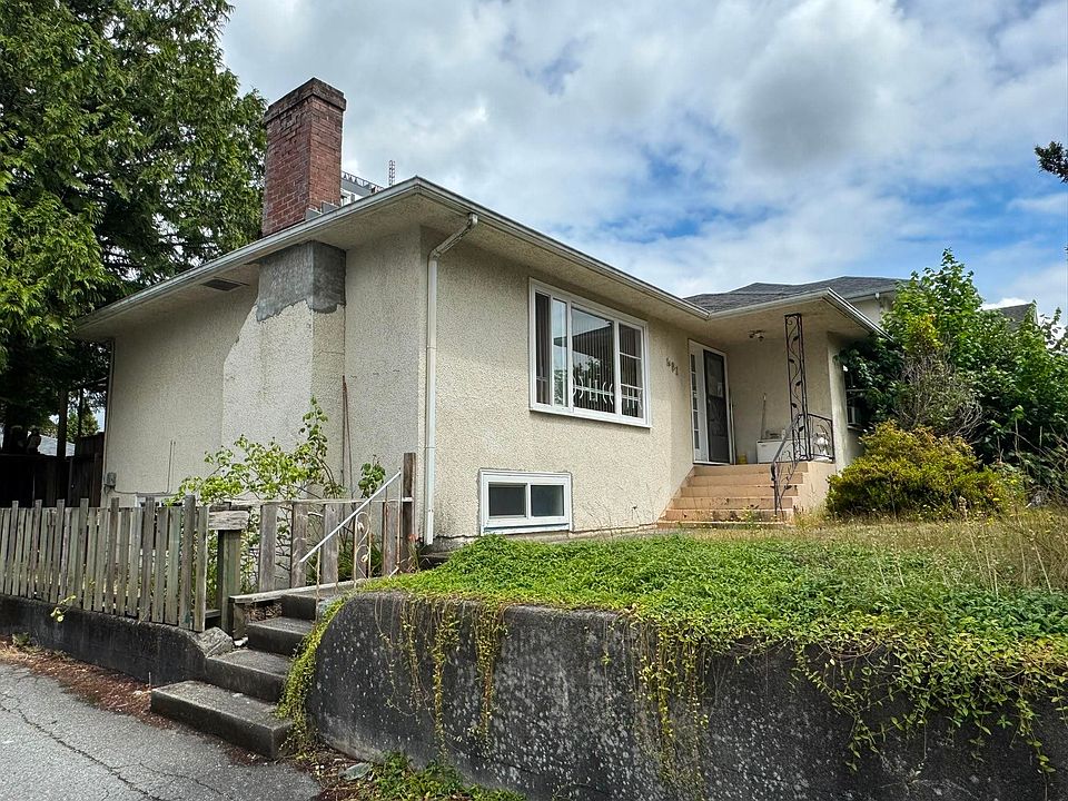 2nd image of 481 W 40th Ave