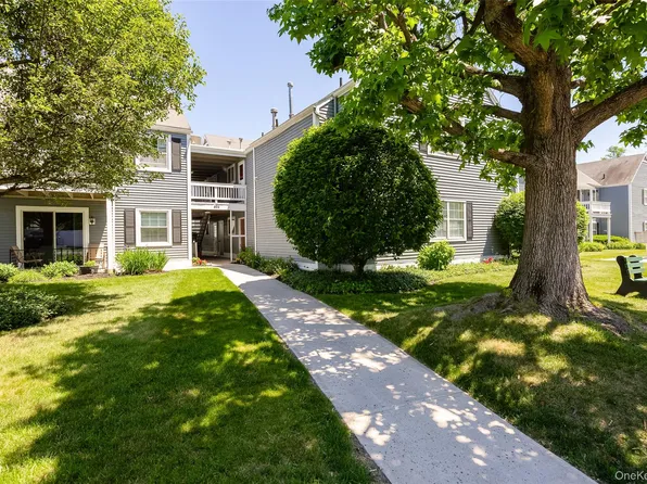 302 Commons Way #G, Fishkill, NY 12524