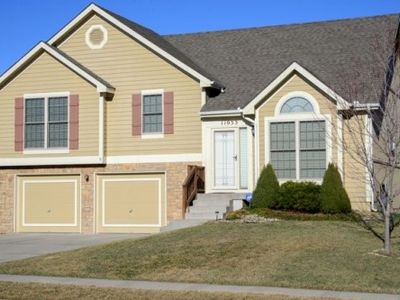 11033 N Belleview Ave, Kansas City, MO, 64155