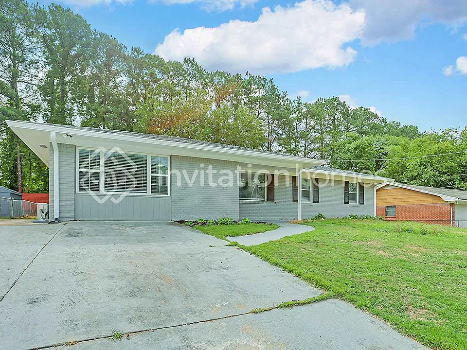 2374 Deer Pass Way