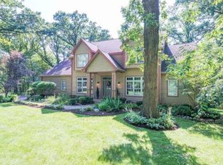 24400 N Echo Lake Rd, Lake Zurich, IL 60047