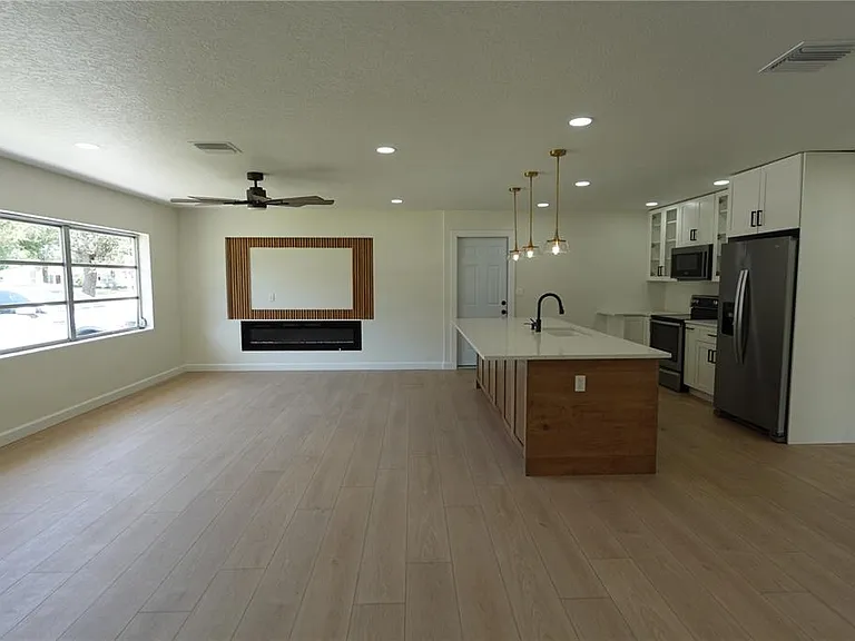 5 S Hercules Ave — Photo 13