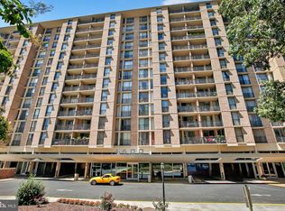 4600 S Four Mile Run Dr APT 421, Arlington, VA 22204