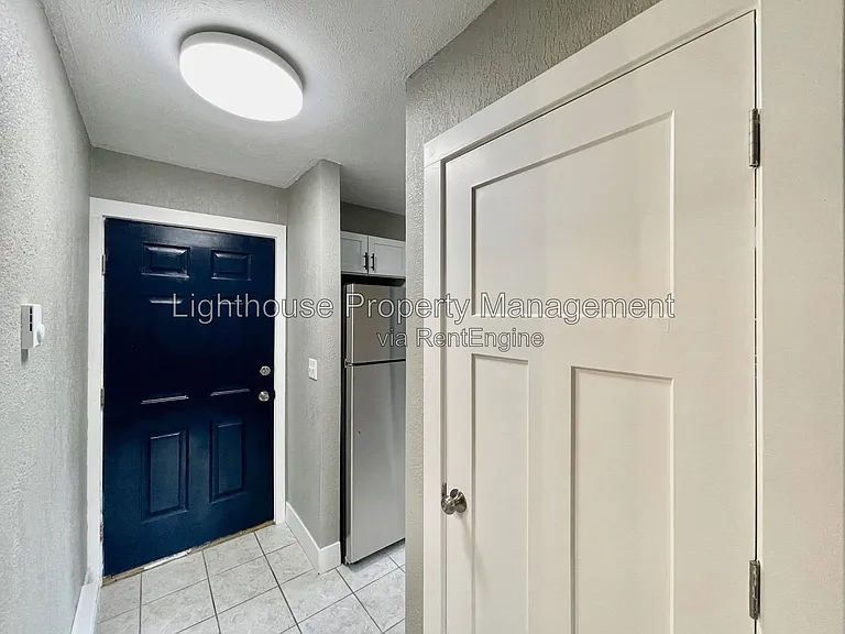 1500 Carr Rd #3 — Photo 2