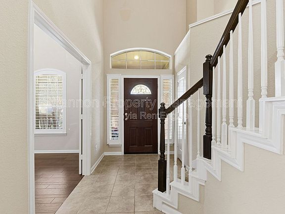 3rd image of 114 Forest Elk Pl