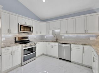 12528 Woodmill Dr, Palm Beach Gardens, FL 33418