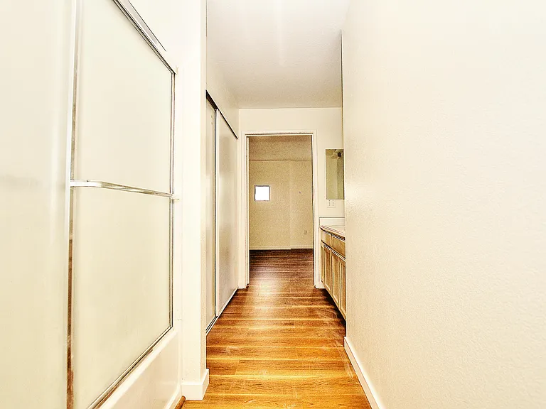 745 Overture Ct — Photo 24