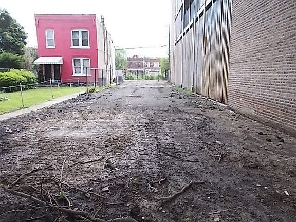 2nd image of 1539 S Komensky Ave