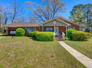 4006 Yellow Leaf Rd, Clanton, AL 35045