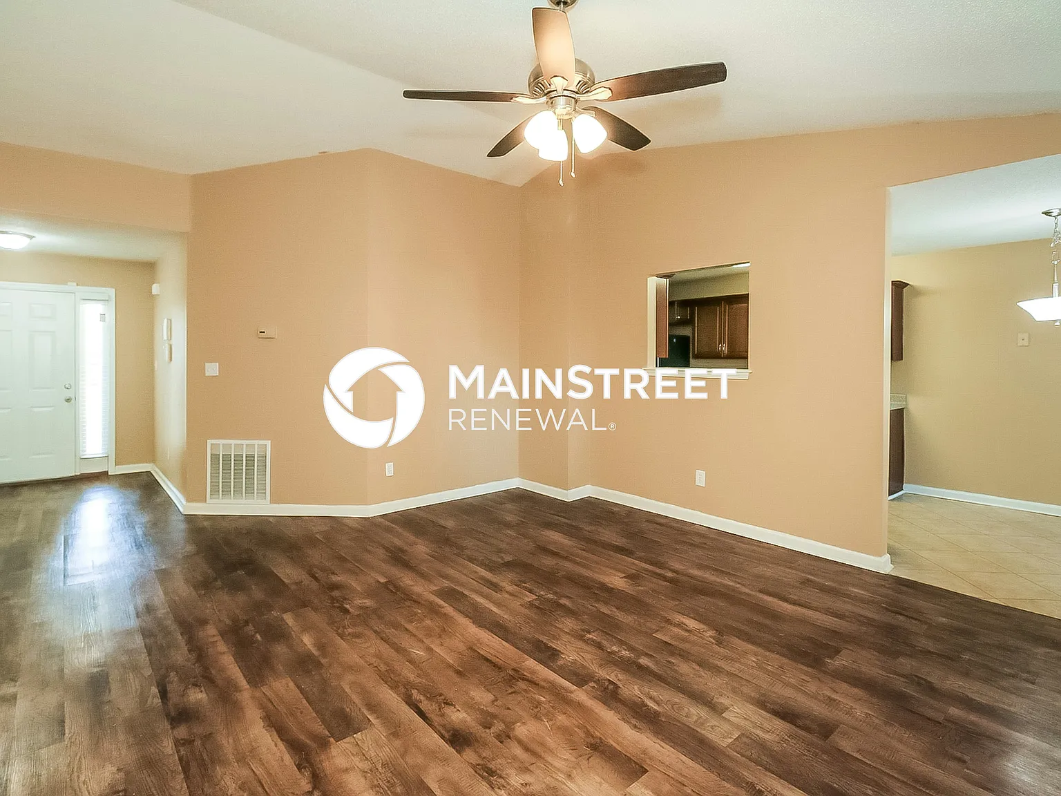 2070 Tudor Dr — Photo 4