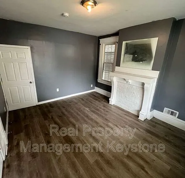 1834 Flagler St #1 — Photo 6