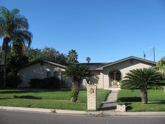 2nd image of 2319 S Whitehouse Cir