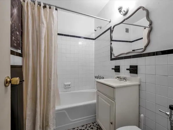 877 Bay Ridge Avenue image 13 of 18