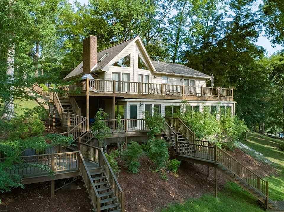 1st image of 240 Bachman Turner Dr
