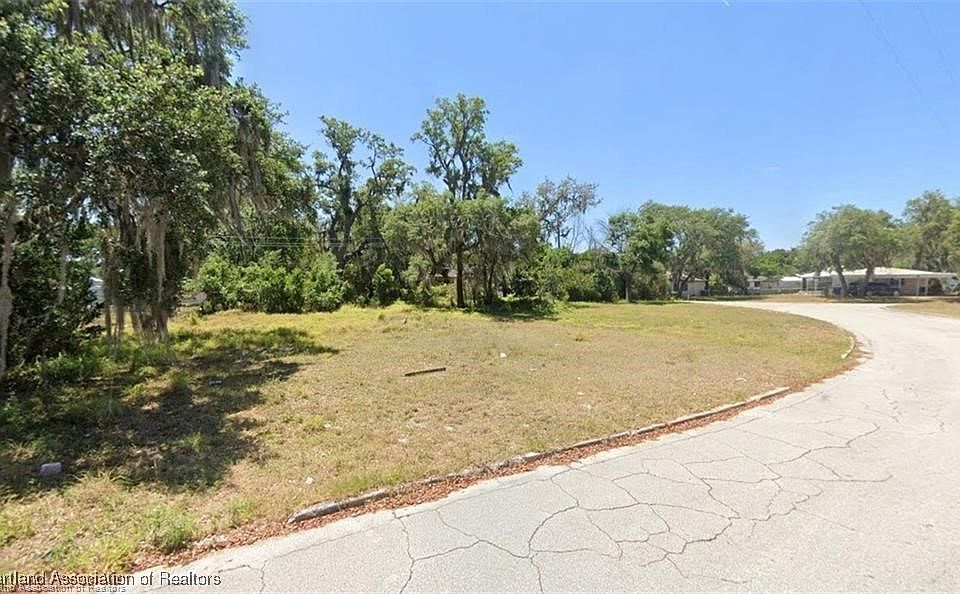 2nd image of 1701 Wolfe Dr