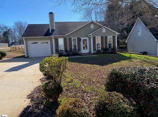 101 Clear Lake Dr, Simpsonville, SC 29680