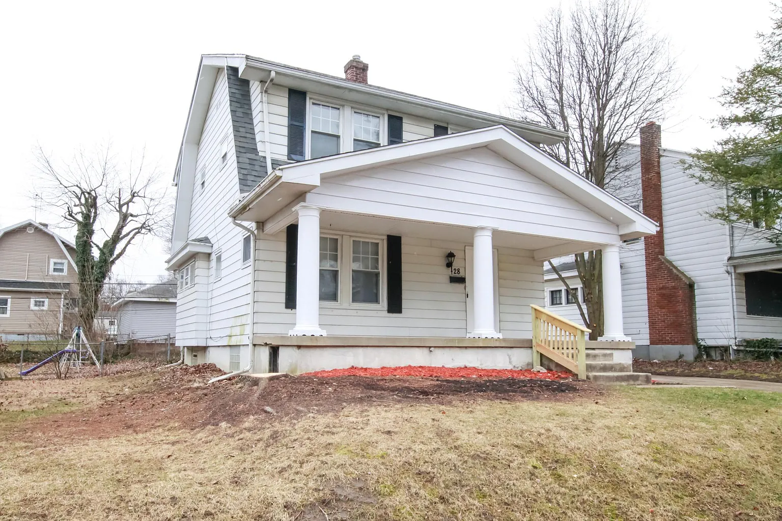 28 E Bruce Ave photo 1