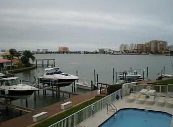 1st image of 610 Island Way APT 203