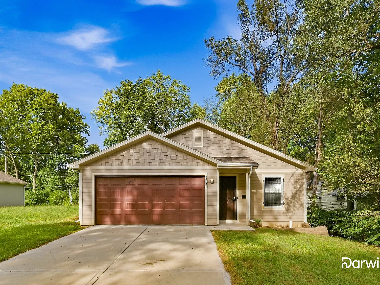 3 bed, 2.0 bath, 1401 sqft, $1,590 — Photo 1
