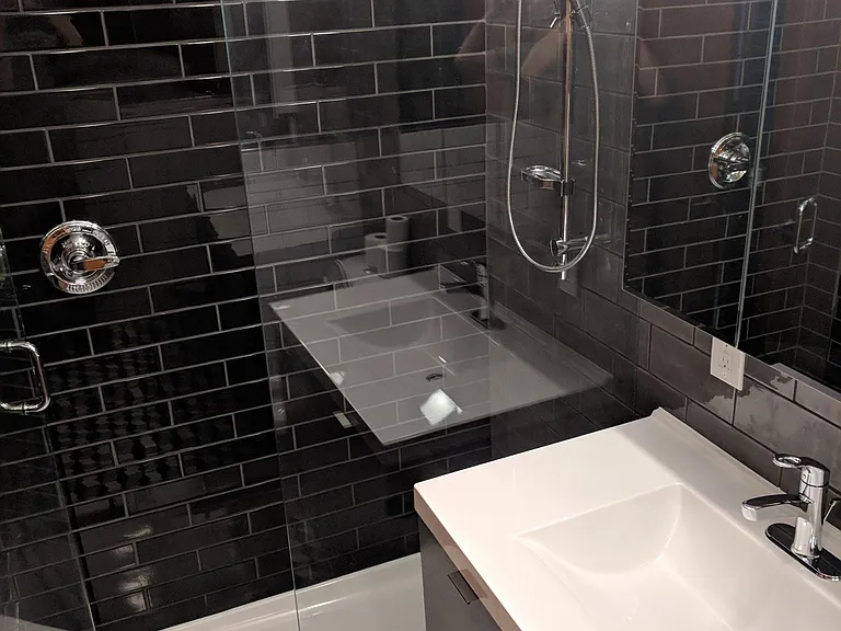 850 NE 13th St #12 — Photo 10
