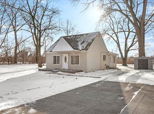 25037 Charles St, Taylor, MI 48180