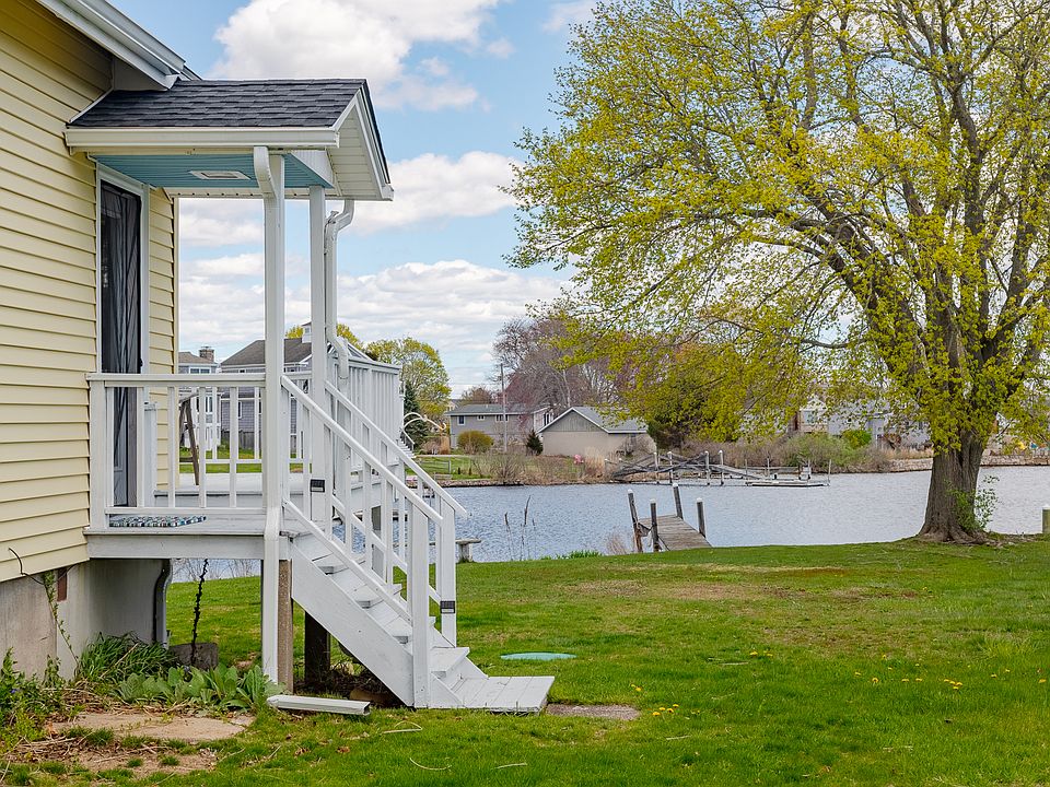 1st image of 24 Shore Dr
