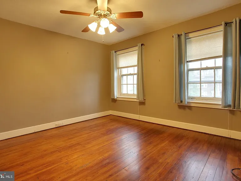 420 Sunset Rd — Photo 3