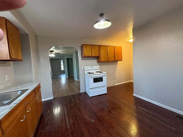 2243 Consaul St — Photo 5