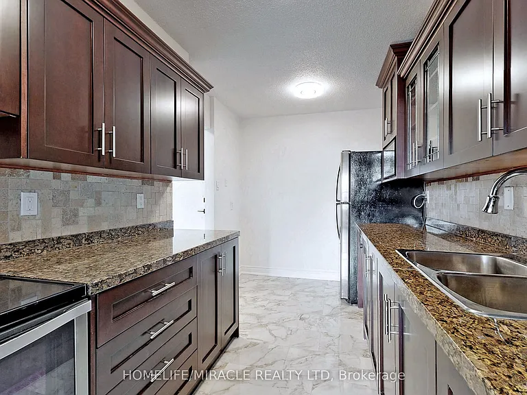 10 Tobermory Dr #1206 — Photo 18