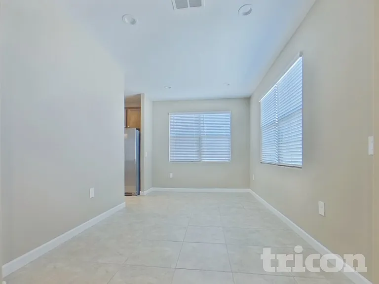 30033 W Cheery Lynn Rd — Photo 14