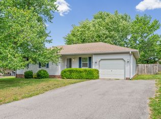 535 Fox Chase Ct, Hopkinsville, KY 42240