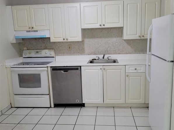 5100 SW 41st St APT 221