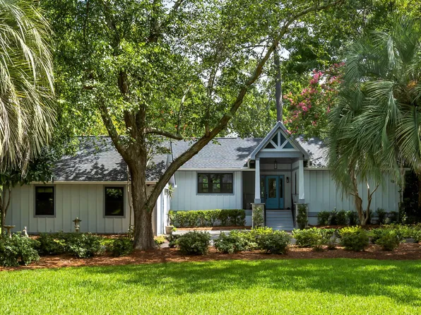 883 Farm Quarter Rd, Mount Pleasant, SC 29464