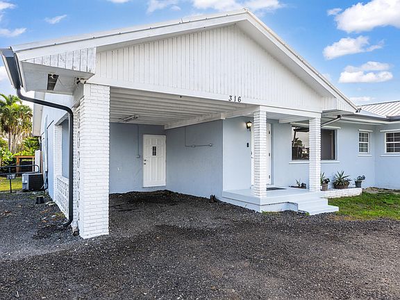 3rd image of 316 NW Avenue E
