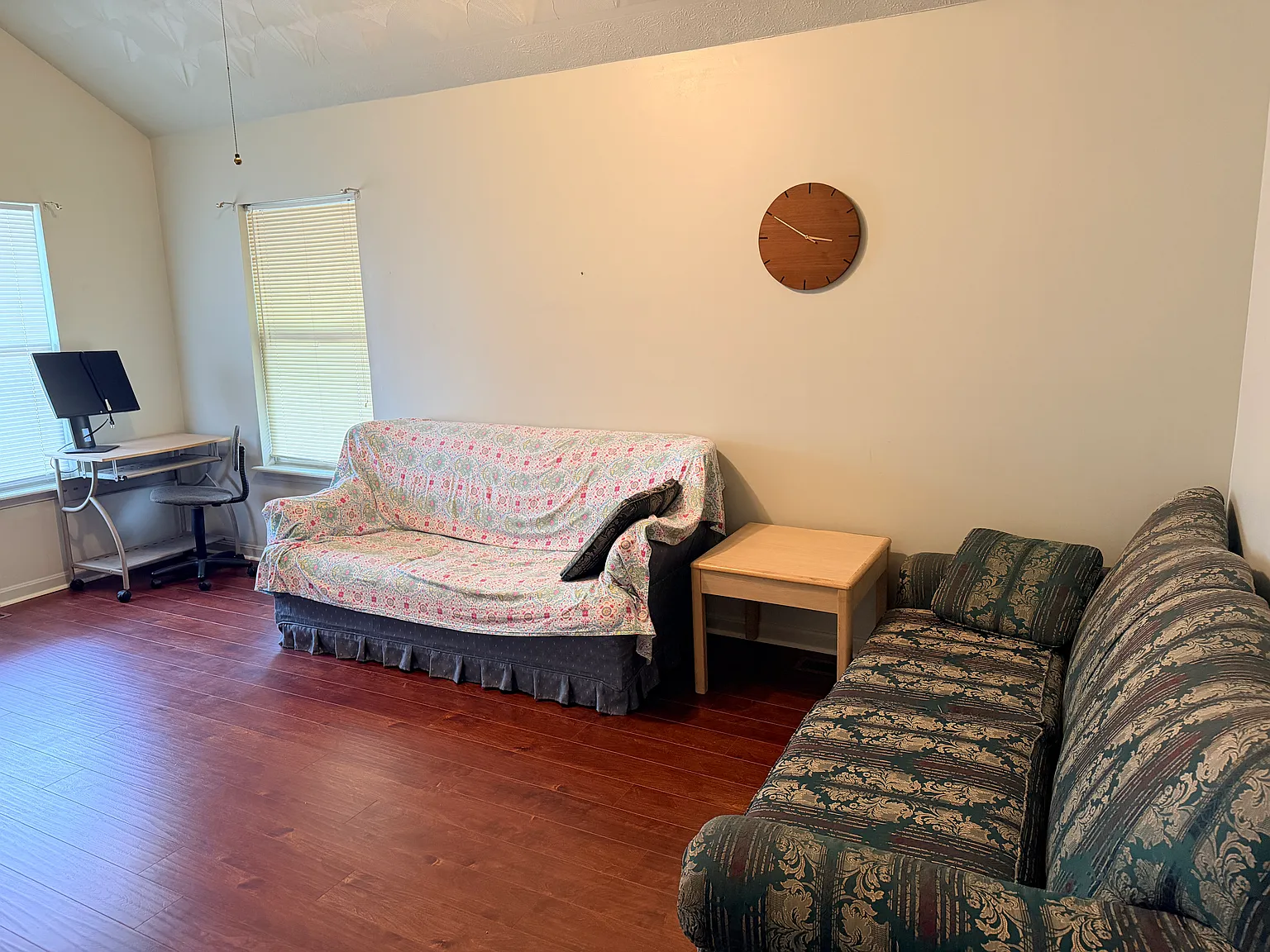 3 bed, 2.5 bath, 1722 sqft, $1,700 — Photo 3