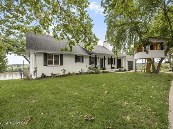 1900 Hayselton Dr, Jefferson City, MO 65109