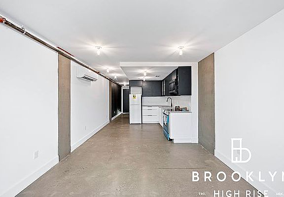 4th image of 21 29th St #401