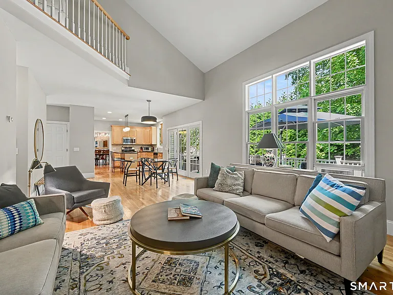 1 Silvermine Rdg — Photo 14