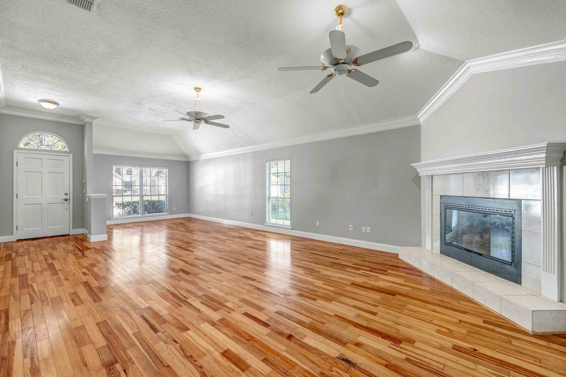 next background image