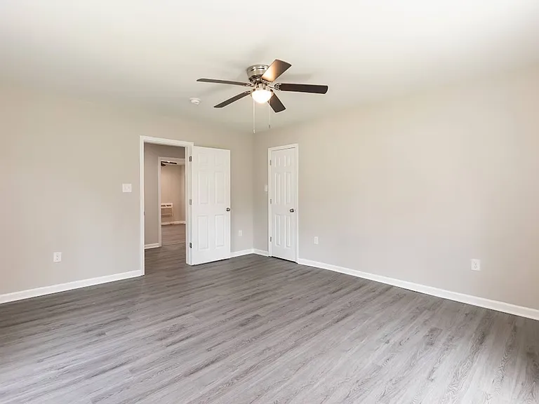 823 Branch St — Photo 7