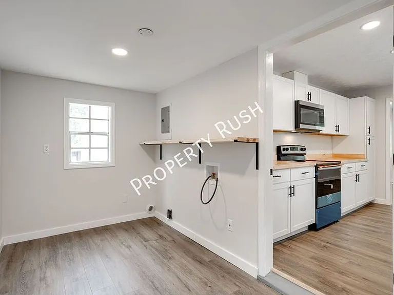 1524 Happy Valley Rd — Photo 13