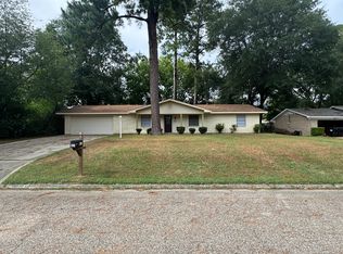611 Vicky Dr, Longview, TX 75604