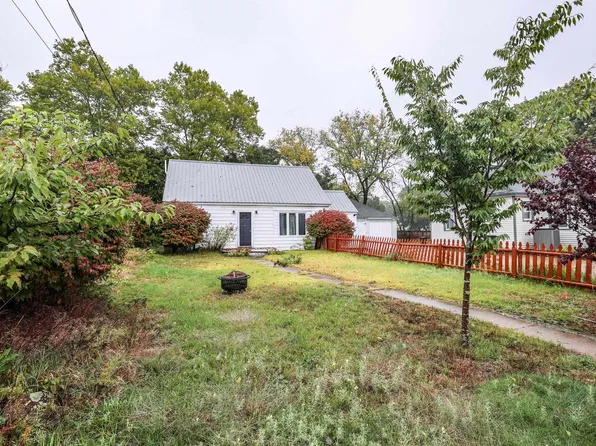 4 Markar Street, Nashua, NH 03060