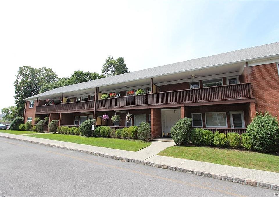 1st image of 419 Tompkins Ave APT 4